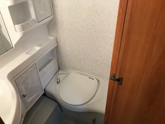                         Hobby De Luxe easy 450 UB w stanie idealnym - zdjęcie 16
                        