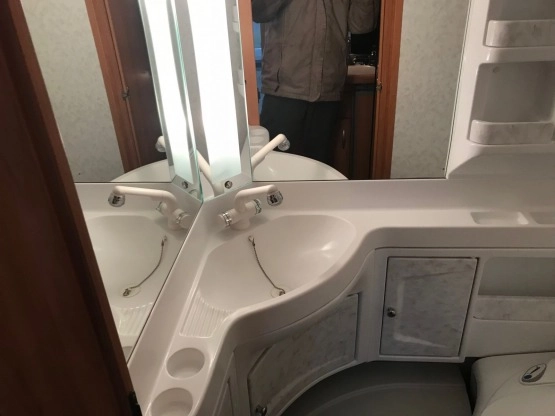                         Hobby De Luxe easy 450 UB w stanie idealnym - zdjęcie 17
                        