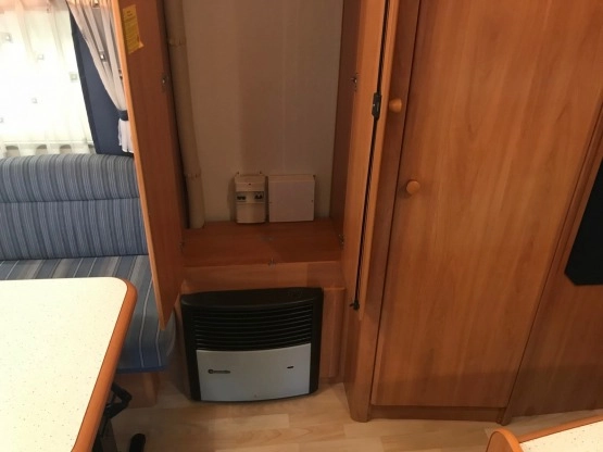                         Hobby De Luxe easy 450 UB w stanie idealnym - zdjęcie 18
                        