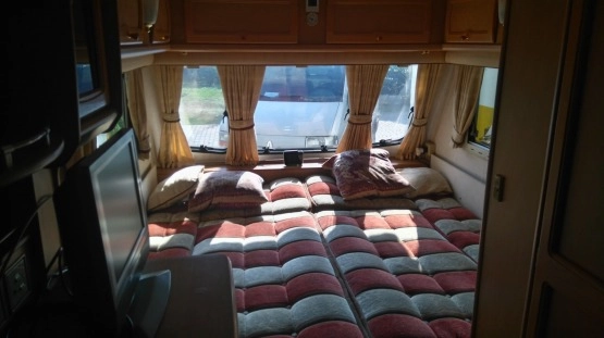                         Sprzedam Coachman VIP - zdjęcie 2
                        
