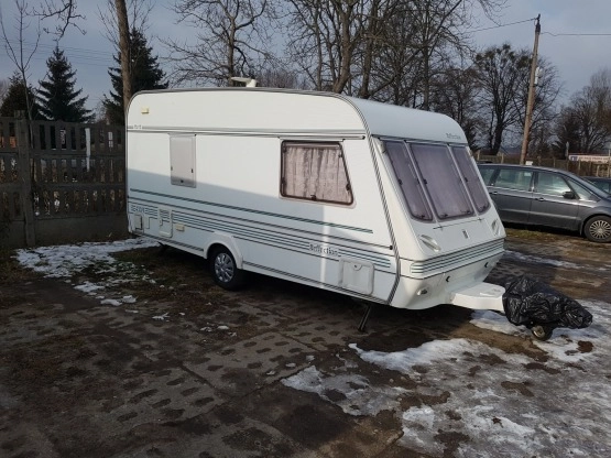                         Przyczepa Kempingowa Compass rok 1998 z Przedsionkiem  - zdjęcie 1
                        