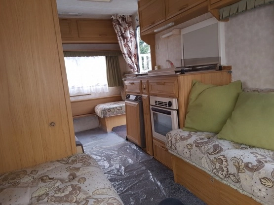                         Przyczepa Kempingowa Compass rok 1998 z Przedsionkiem  - zdjęcie 5
                        