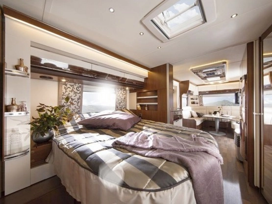                         Przyczepa kempingowa Tabbert Cellini 750 HTD 2,5 Slide-Out najnowszy model 2018 - zdjęcie 6
                        