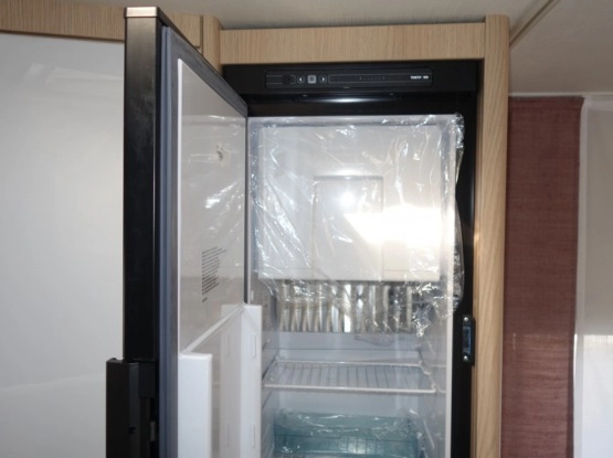                         Przyczepa kempingowa fabrycznie nowa Eriba Living 470 najnowszy model 2018 - zdjęcie 10
                        