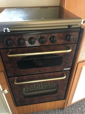                         Przyczepa kempingowa - zdjęcie 3
                        