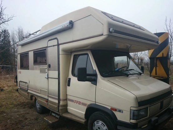                         Kamper  - zdjęcie 1
                        