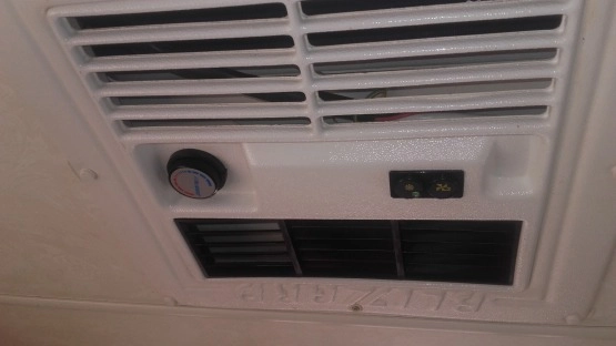                         PRZYCZEPA AVONDALE ANTRIM z KLIMATYZACJĄ/ZAMIANA NA KAMPERA - zdjęcie 5
                        