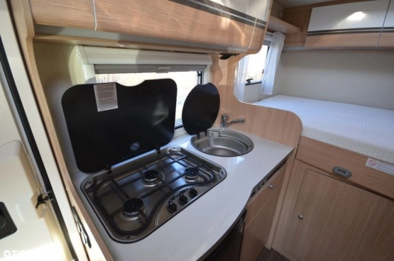                         Dethleffs Sunlight T60 6m 3 os 2017 Wadowscy Kamper Sunlight T60 kompakt dla 3 osób, niemiecki camper - zdjęcie 4
                        