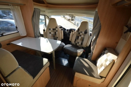                         Dethleffs Sunlight T60 6m 3 os 2017 Wadowscy Kamper Sunlight T60 kompakt dla 3 osób, niemiecki camper - zdjęcie 6
                        