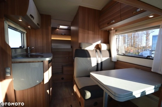                         Fiat Knaus Weisnberg 550 MG Rodzinna, kompaktowa alkowa dla 4 osób - zdjęcie 5
                        