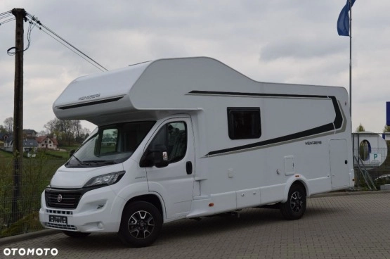                         KNAUS Weinsbeg Carahome AL700 DG 2017 Wadowscy - zdjęcie 8
                        