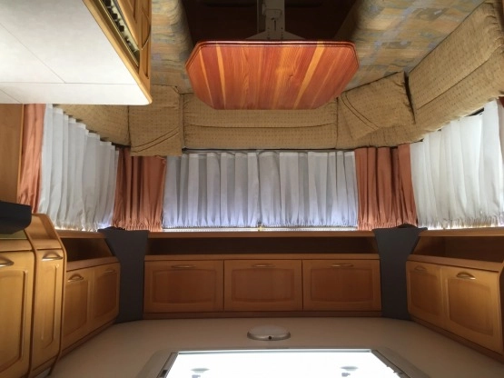                         Knaus azur 550 - zdjęcie 9
                        