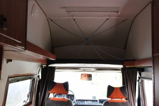                         Kamper Mercedes Benz 207 D  - zdjęcie 13
                        