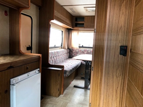                         Kamper Karmann VW LT 31 - zdjęcie 8
                        