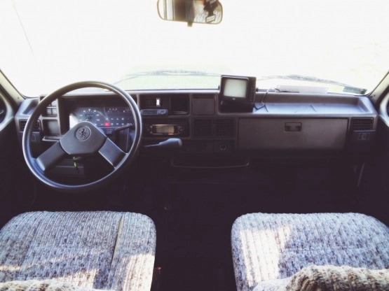                         PEUGEOT J5 2.5D CAMPER KLASYK - zdjęcie 17
                        