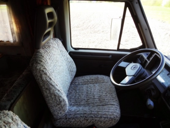                         PEUGEOT J5 2.5D CAMPER KLASYK - zdjęcie 18
                        