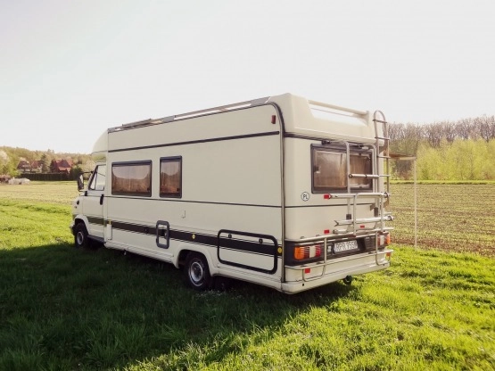                         PEUGEOT J5 2.5D CAMPER KLASYK - zdjęcie 4
                        