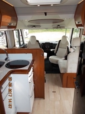                         RAPIDO 850 F - marka PREMIUM od autoryzowanego dealera - pełna historia - zdjęcie 11
                        