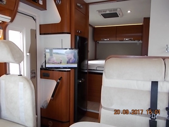                         RAPIDO 850 F - marka PREMIUM od autoryzowanego dealera - pełna historia - zdjęcie 8
                        