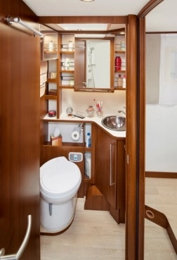                         RAPIDO 866 F - marka PREMIUM od autoryzowanego dealera, PROMOCJA – 47 000 PLN netto - zdjęcie 10
                        