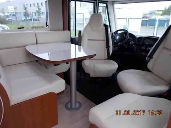                         RAPIDO 866 F - marka PREMIUM od autoryzowanego dealera, PROMOCJA – 47 000 PLN netto - zdjęcie 3
                        