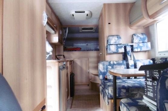                         Kamper Rimor Superbrig 677TC - 6 osobowy - zdjęcie 4
                        