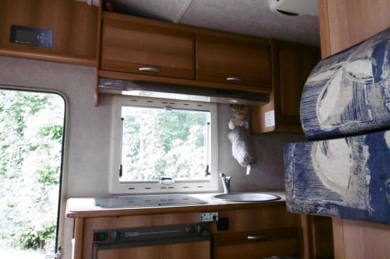                         Kamper Rimor Superbrig 677TC - 6 osobowy - zdjęcie 10
                        