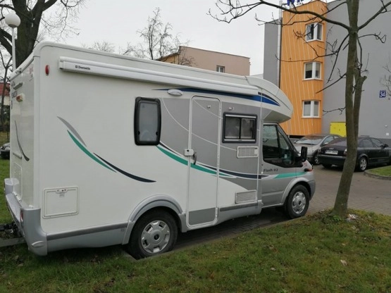                         Kamper Chausson 2011 r. bezwypadkowy - stan perfekcyjny - zdjęcie 3
                        