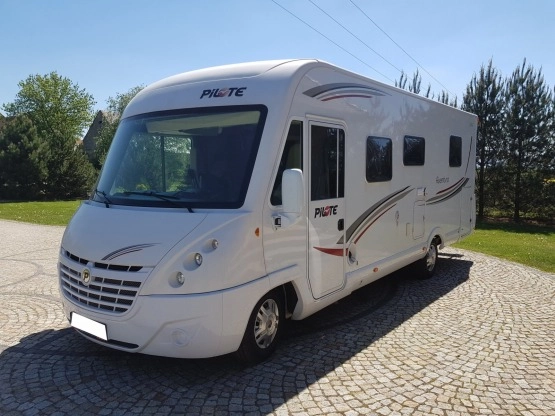                         KAMPER CAMPER AVENTURA PILOTE 2012 NA 5 OSÓB - zdjęcie 7
                        