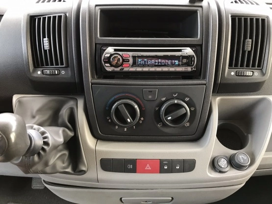                         Camper Fiat Ducato Oryginalny Design / super stan - zdjęcie 8
                        