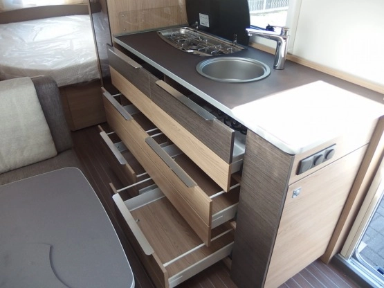                          Burstner Averso 580 TK nowa Łódź - od ręki! - zdjęcie 14
                        