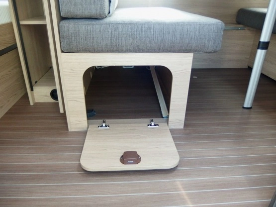                          Burstner Averso 580 TK nowa Łódź - od ręki! - zdjęcie 20
                        