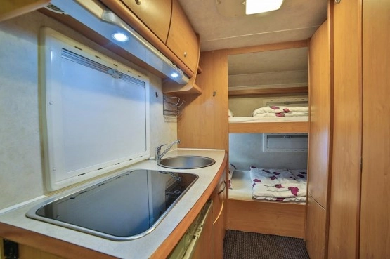                         Ford Kentucky Camp 8-osobowy - zdjęcie 7
                        