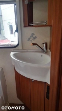                         Sprzedam Knausa Skywave 2010 r. świetnie utrzymany - zdjęcie 14
                        