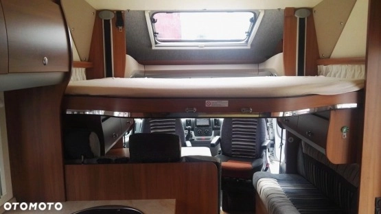                         Sprzedam Knausa Skywave 2010 r. świetnie utrzymany - zdjęcie 17
                        