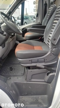                         Sprzedam Knausa Skywave 2010 r. świetnie utrzymany - zdjęcie 5
                        