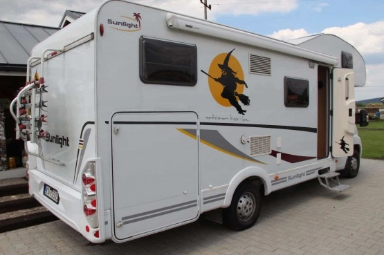                         Kamper camper Sunlight A70 ducato 6-cio osobowy - zdjęcie 8
                        