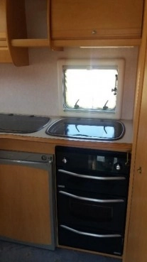                         Bailey Vermont 2002 r + przedsionek Super dodatki . - zdjęcie 10
                        