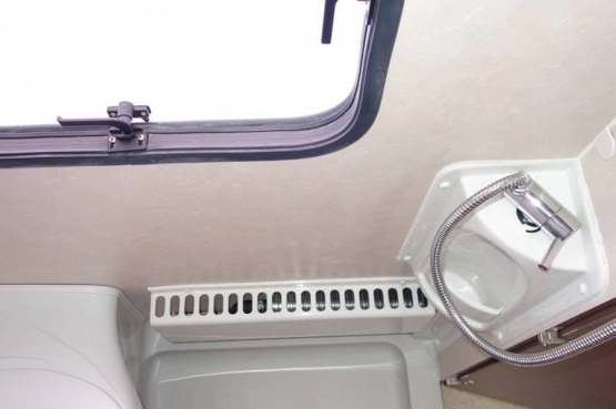                         Przyczepa kempingowa Adria Adiva 553 PH - zdjęcie 16
                        