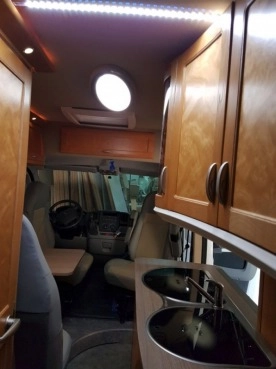                         Peugeot Boxer Kamper 3.0 Hobby  - zdjęcie 4
                        