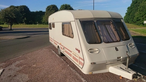                         Fleetwood Garland 165-5 Luxe 1997r. DMC 1250kg - zdjęcie 2
                        