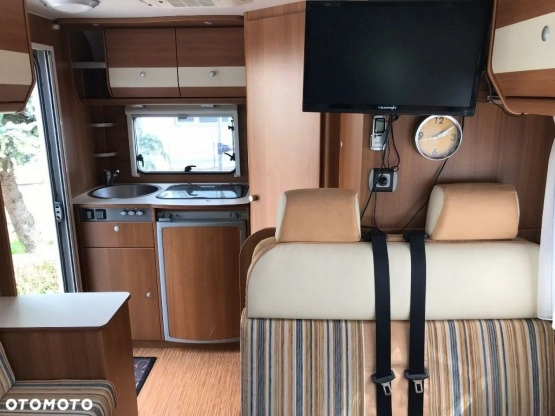                         Camper Fiat Ducato 2010 - zdjęcie 18
                        