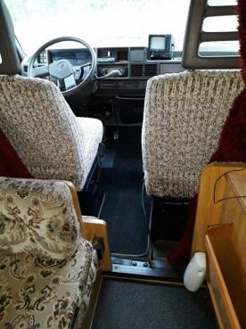                         Sprzedam kampera J5 2.5 Diesel - zdjęcie 17
                        