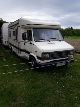                         Sprzedam kampera J5 2.5 Diesel - zdjęcie 4
                        