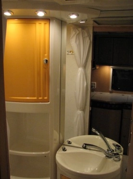                         Przyczepa kempingowa Dethleffs Camper 510V - zdjęcie 10
                        