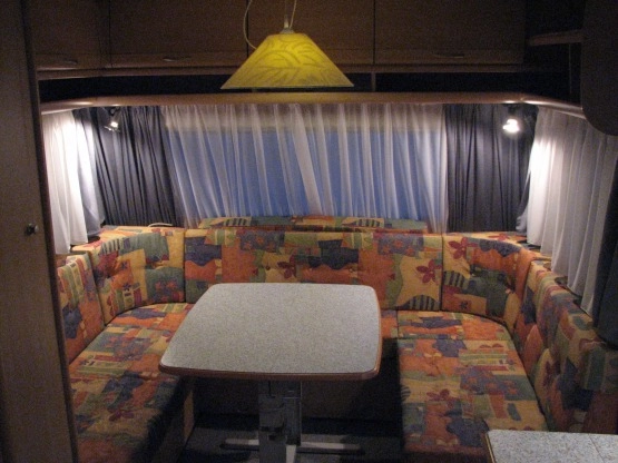                         Przyczepa kempingowa Dethleffs Camper 510V - zdjęcie 12
                        