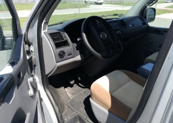                        Volkswagen TRANSPORTER - zdjęcie 4
                        