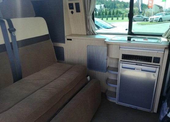                         Volkswagen TRANSPORTER - zdjęcie 8
                        