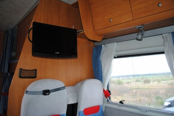                         Camper Ducato Joint - zdjęcie 11
                        