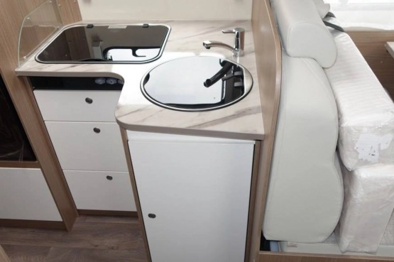                         Samochód kempingowy kamper fabrycznie nowy Carado T448 - zdjęcie 12
                        